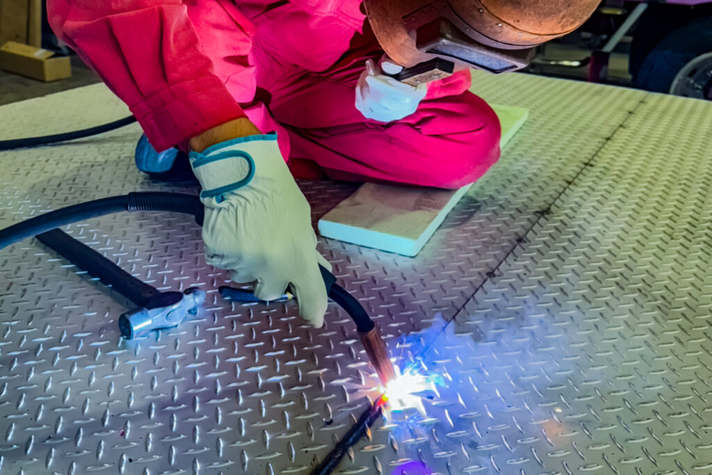 トラックBody修理イメージ